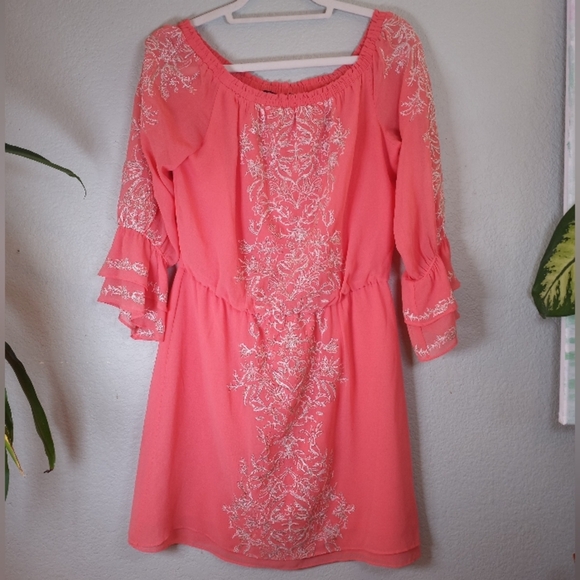 White House Black Market Gold Metallic Embroidered Coral Boho Off Shoulder Dress - Picture 3 of 9